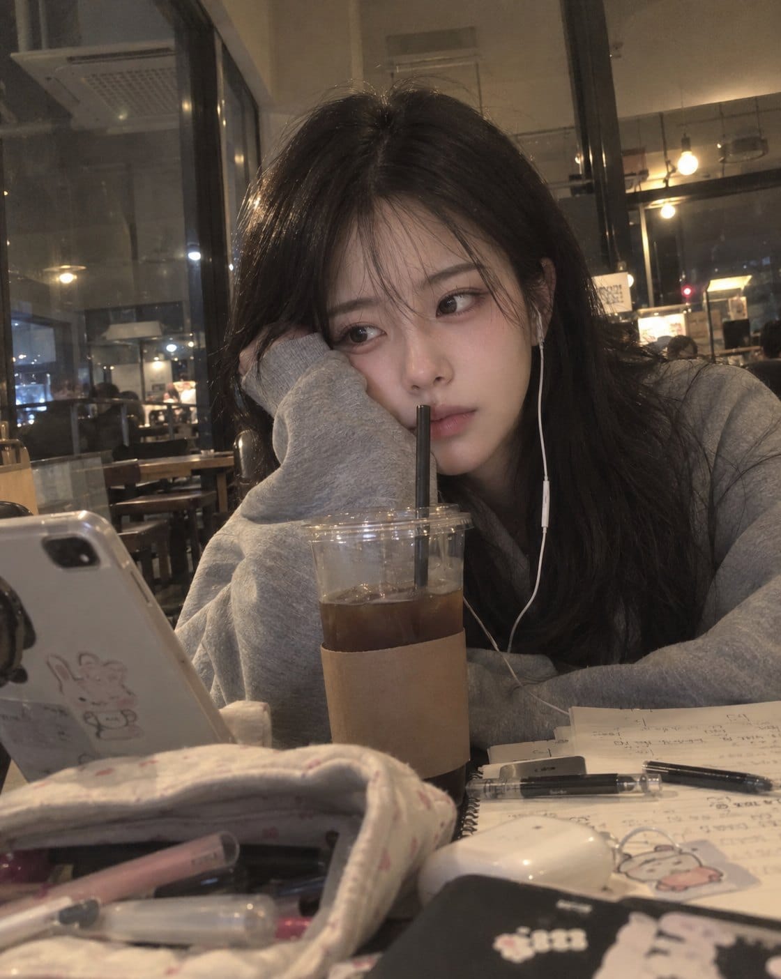 꾸안꾸 아이폰 카페 셀카 만들기 결과 예시