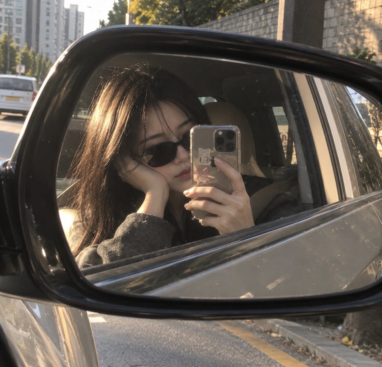 자동차 사이드미러 셀카 결과 예시